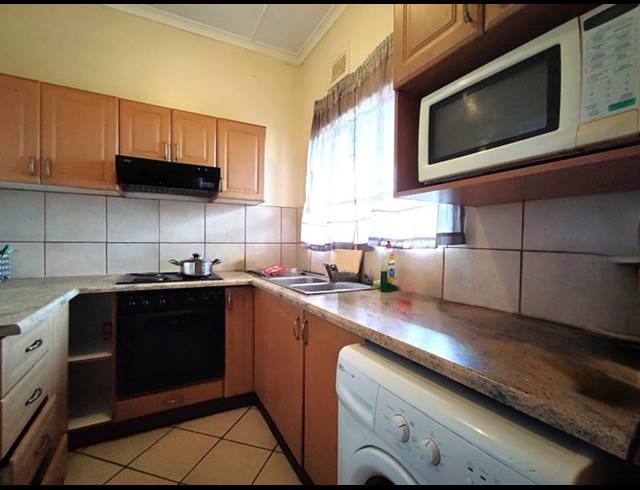 2 BEDROOM APARTMENT FOR SALE IN SCOTTSVILLE